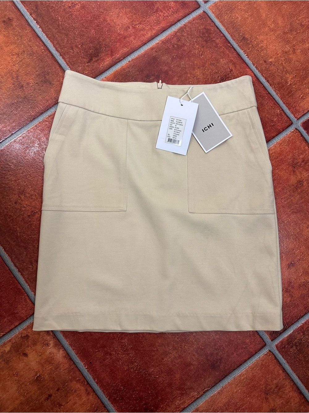NWT ICHI Cream Mini Skirt with Front Patch Pockets